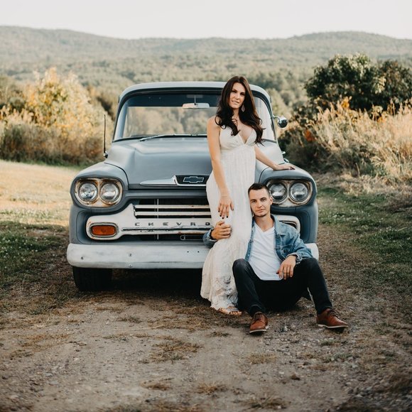 Meet your Posher, Katelyn - Picture 1 of 1